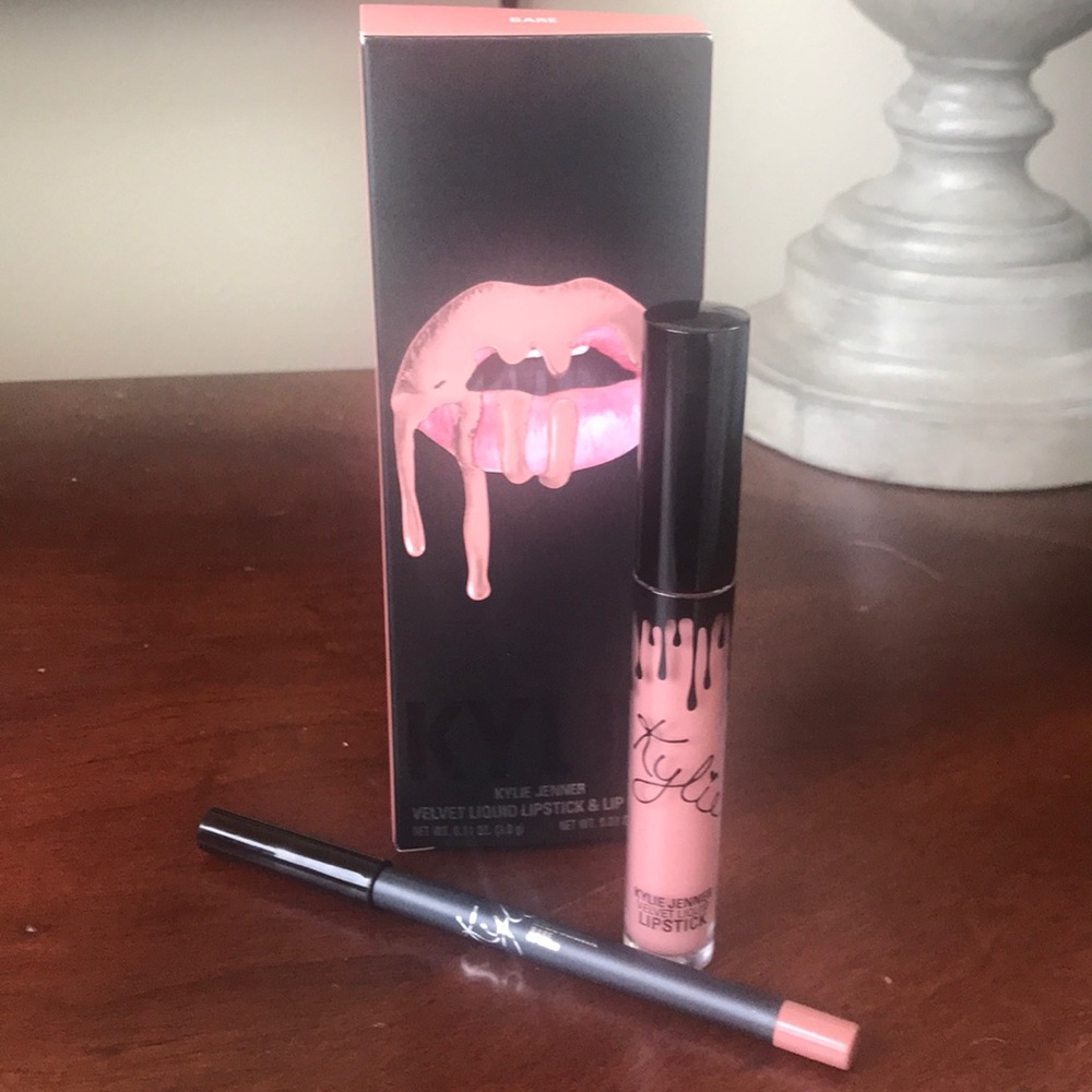 Kylie Jenner Velvet Liquid Lipstick & Lip Liner